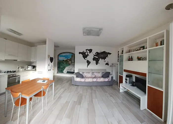 Casa di Sofia e Oscar Lago di Como Canzo