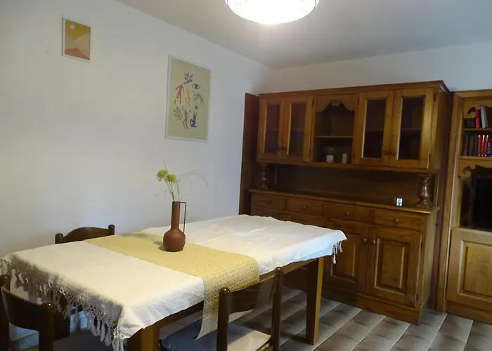 Apartment Cercino Privacy And Late Checkout