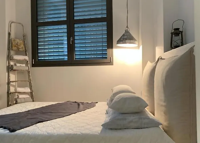 Cozy Room In The Heart Of Como