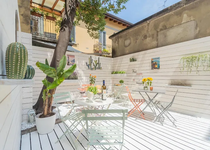Como Dreams Apartments By Rent All Como
