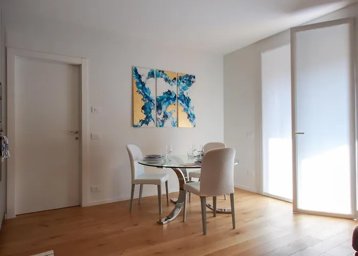 Casa Ardo Wifi & Free Parking In Lecco Center