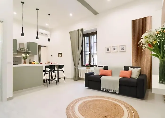 New Private Apt In Como A-C Self Check-In