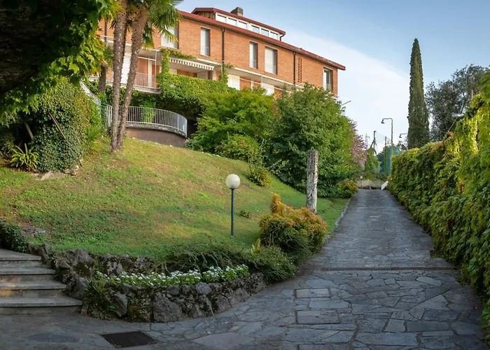 Villa Lucy - Porzione Di Villa Con Giardino