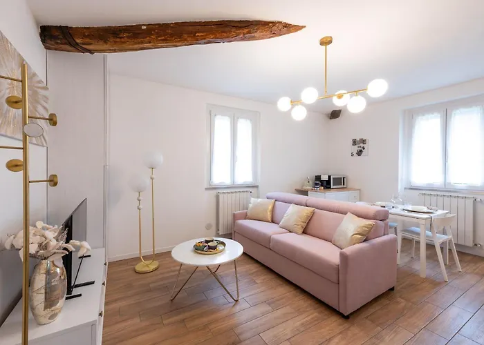 Lora Flowers Suite, Free Parking,Self Check In, 5