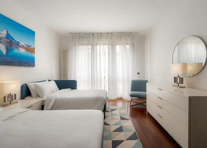 Cullinan Como Lakeview Apartment By Petra Luxury