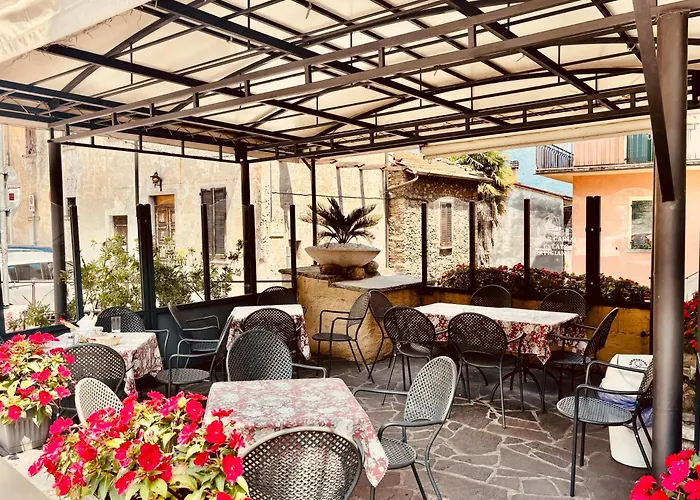 Le Quattro Stagioni Lakeview