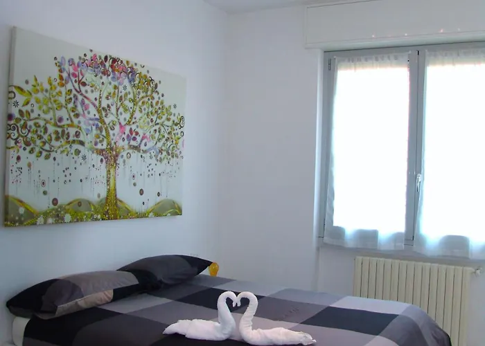 Modern Apartment Luci & Stelle Near Lake Como