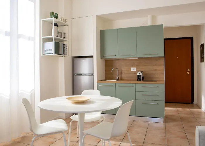 Levante -Walking Distance To Center- Free Onsite Parking