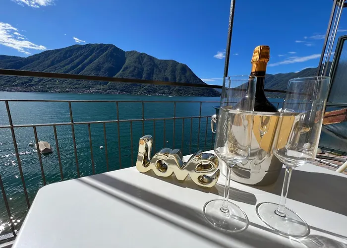 Lake Loft Colonno - Happy Rentals