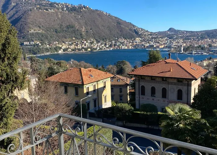 Lora Como Apartment, Free Private Parking