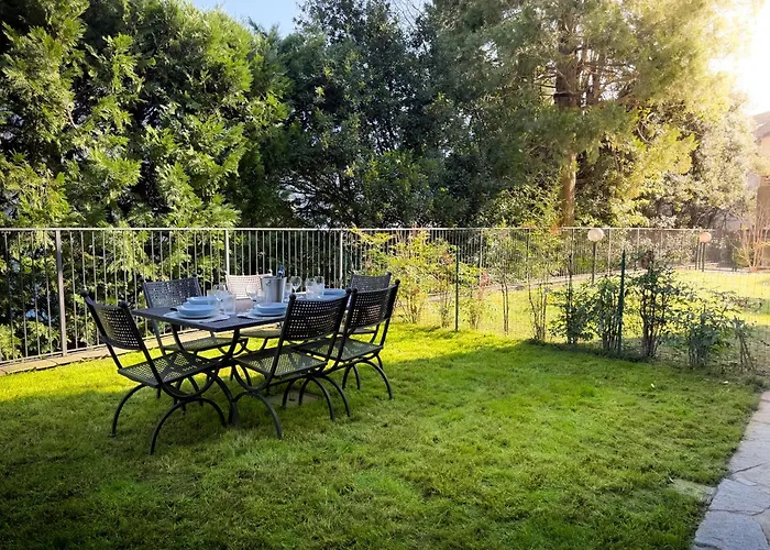 Dimora Larianda - Private Garden, Private Parking