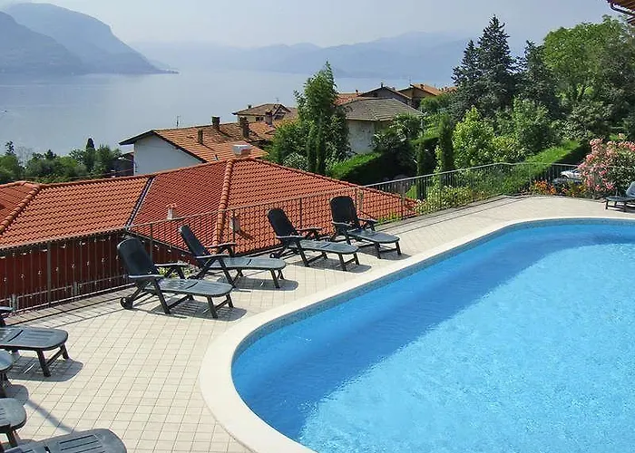 Residenza Romina Sleeps 8 With Pool- By Italian Apartments
