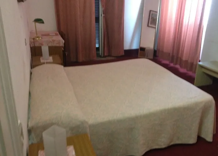Hotel Moderno