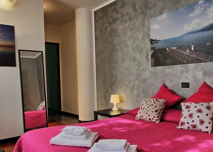 Casa Aurora Self Catering Studio Como Vacanze