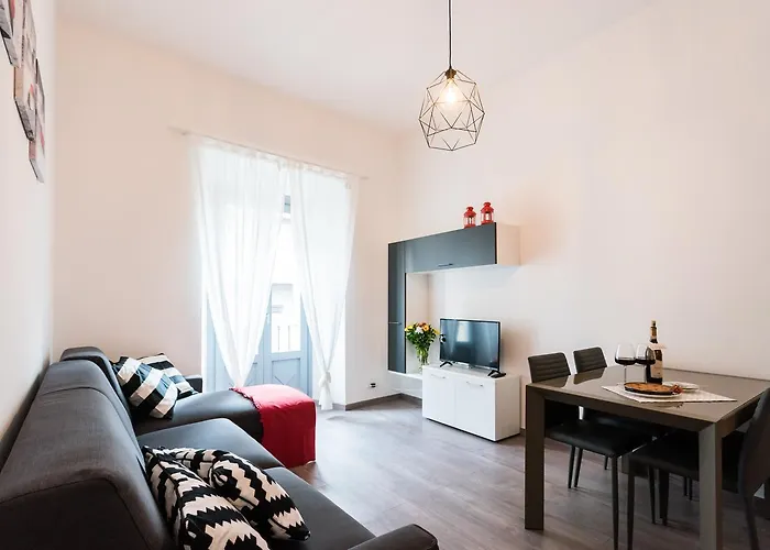 Central & Modern Apartment By Rent All Como