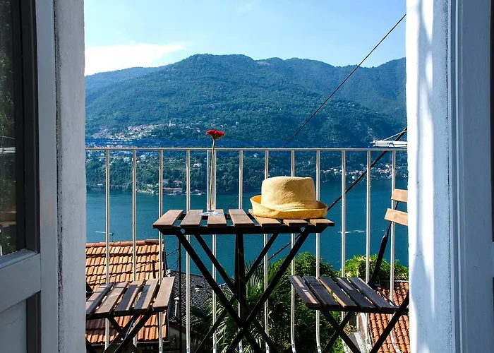 Altido Stunning 2-Br Flat With Balcony