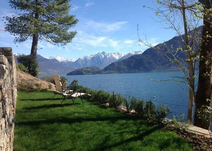 Lakefront Villa Del Pierangelo
