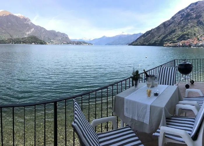Como Lake View House