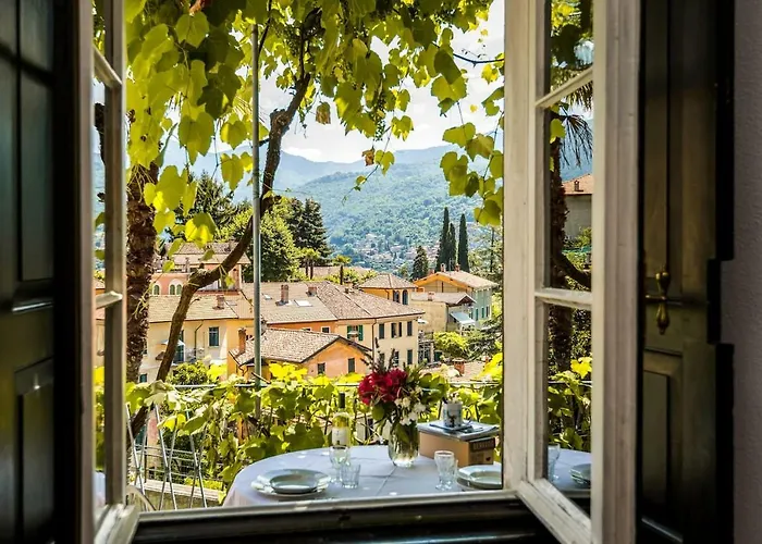 Splendida Vista Lago Casa Vacanza Via Curie
