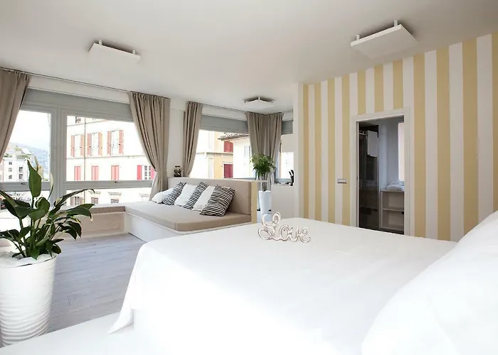 Aria Como Center Suite