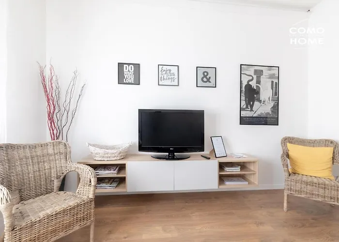 Como Holiday Home