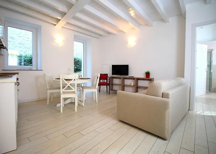 Lakefront Cadorna Apartment - Affitti Brevi Italia
