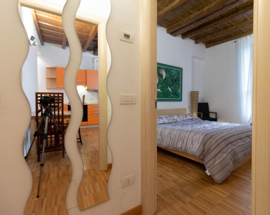 Apartment La Piccola Corte Al 24 - Affitti Brevi Italia