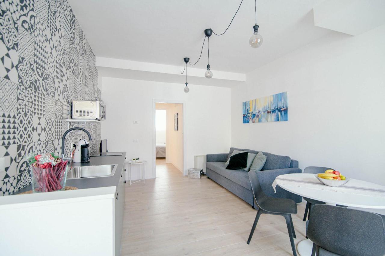 White Soul - By Myhomeincomo Apartment Como
