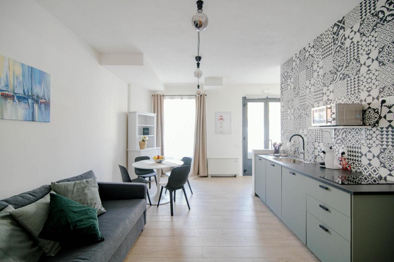 White Soul - By Myhomeincomo Apartment *