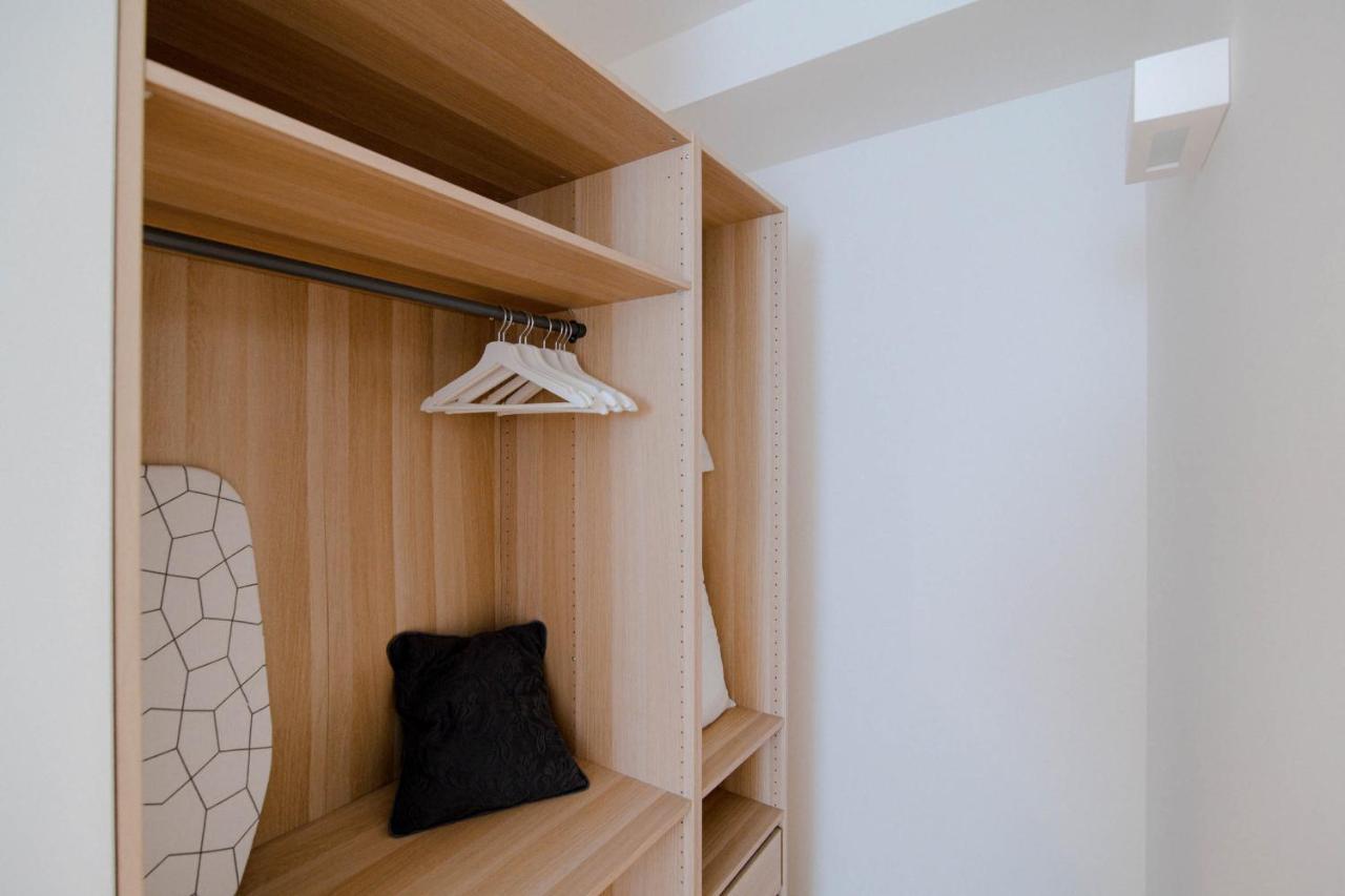 Apartment White Soul - By Myhomeincomo *