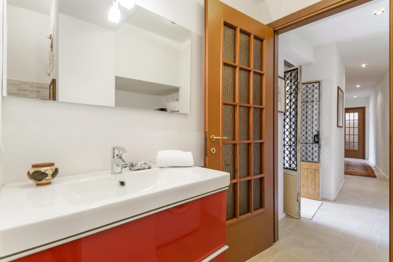 Apartment Como Lake Cosy Flat With Garden And Parking