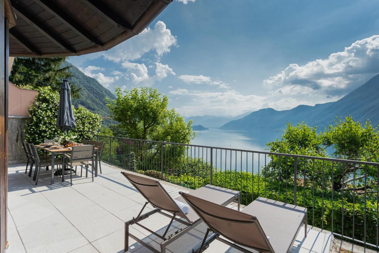 Castello With Jacuzzi & Priceless View By Rent Villa Argegno