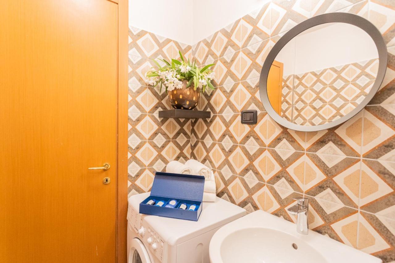 Castello With Jacuzzi & Priceless View By Rent Villa