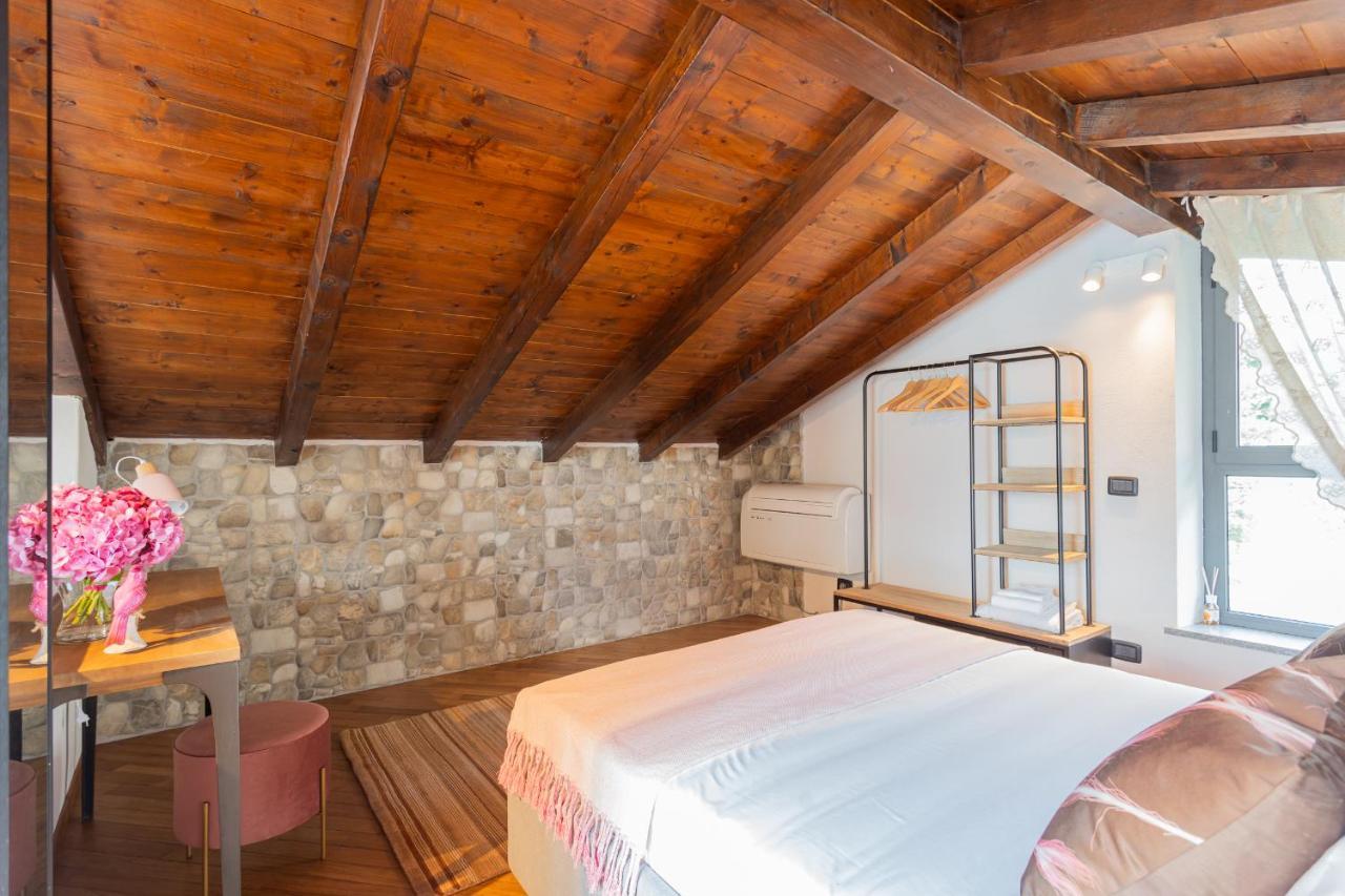 Castello With Jacuzzi & Priceless View By Rent Argegno