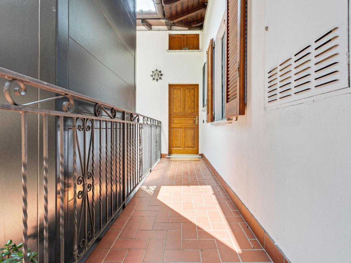 Wonderful Flat With Swimming Pool Lift And Garden Gravedona