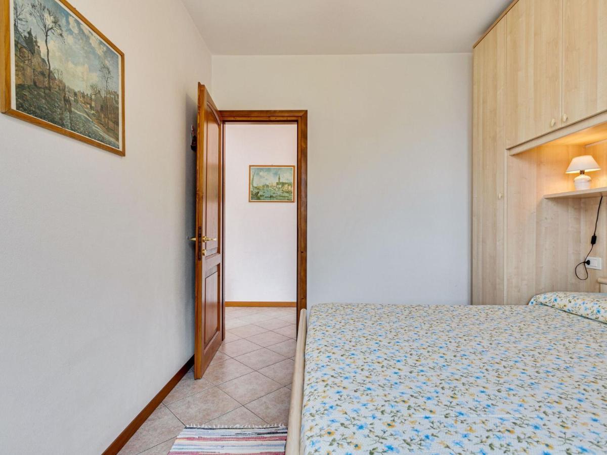 Wonderful Flat With Swimming Pool Lift And Garden Apartment Gravedona