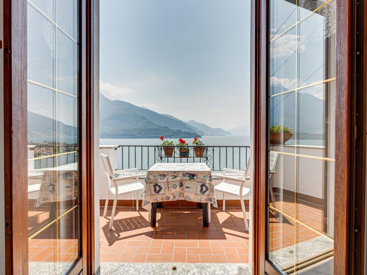 Wonderful Flat With Swimming Pool Lift And Garden * Gravedona
