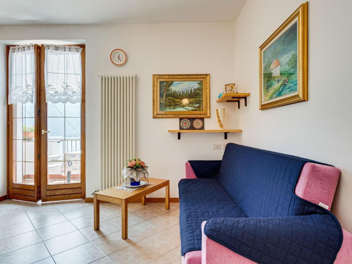 Apartment Wonderful Flat With Swimming Pool Lift And Garden