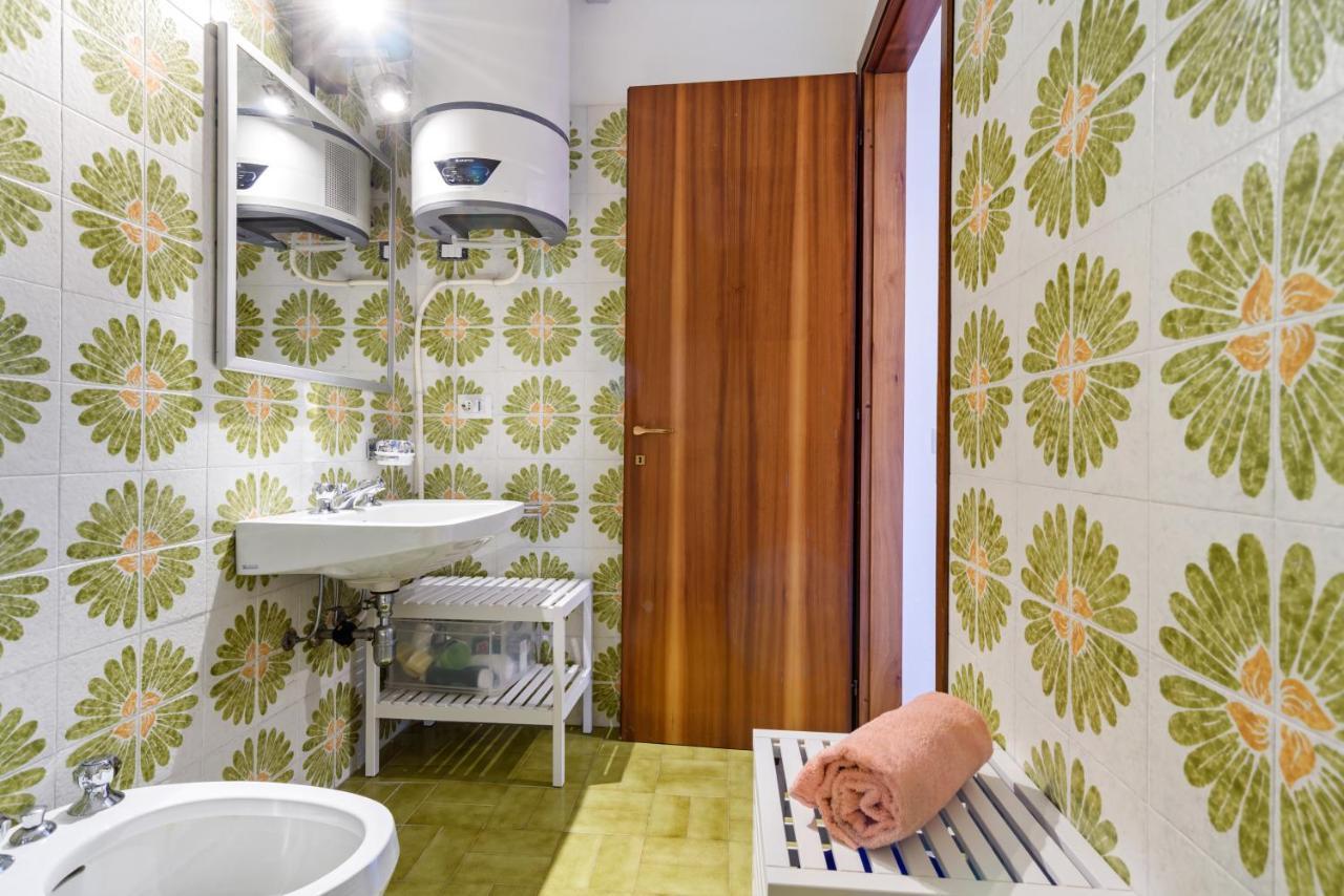 Center Apartments! * Como