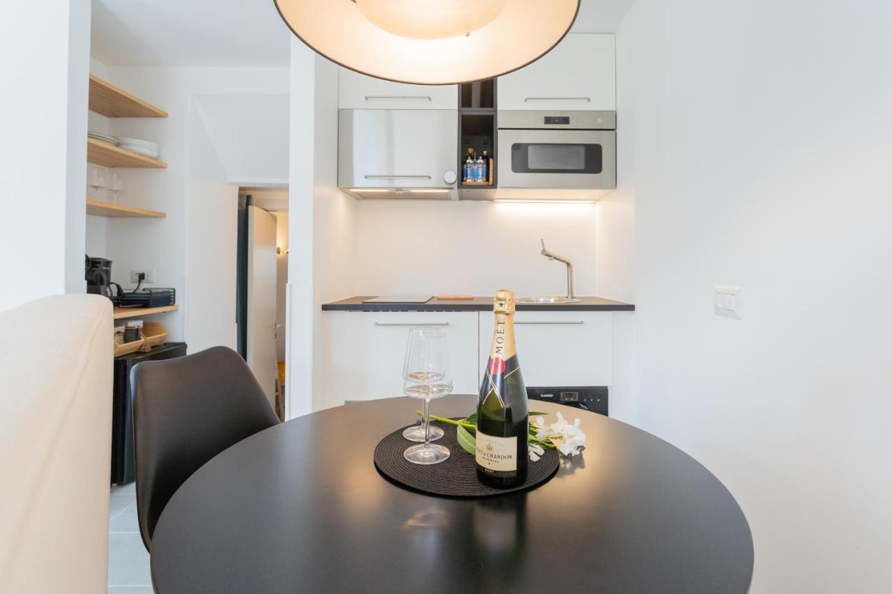 P Terrace - Lake View By Rent All Como Apartment Laglio