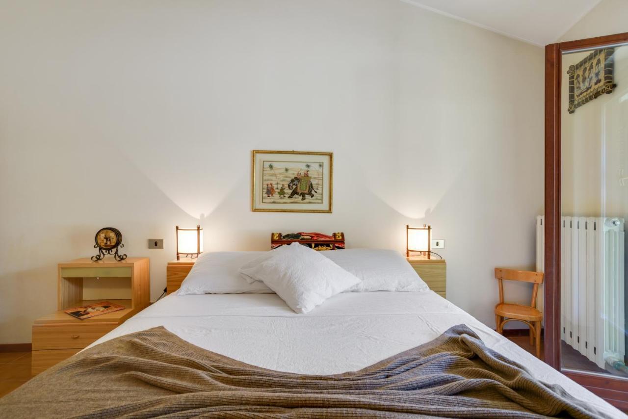 Cozy And Quiet On The Hills Of Lenno! Free Parking Nearby Lenno
