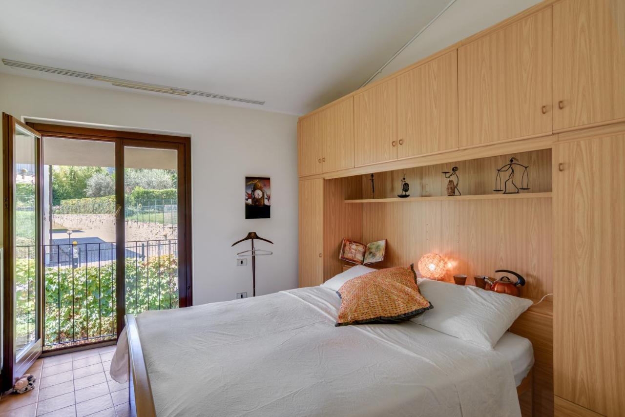 Cozy And Quiet On The Hills Of Lenno! Free Parking Nearby Lenno