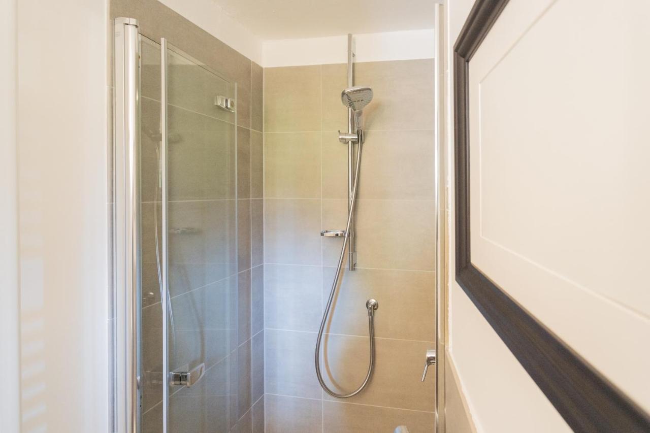 P Terrace - Lake View By Rent All Como * Laglio