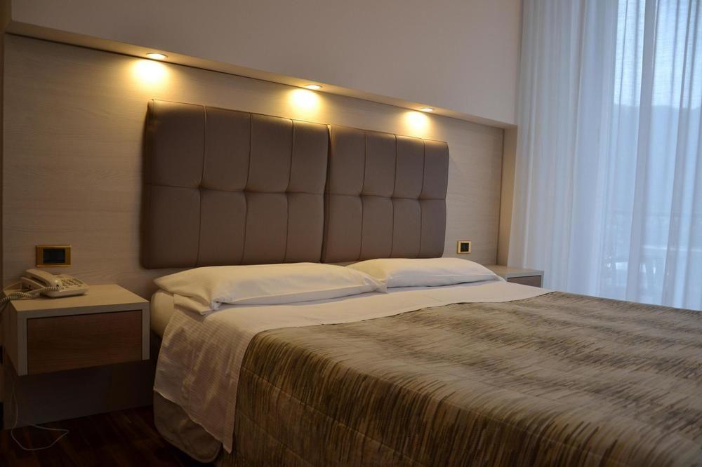 Asnigo 4*