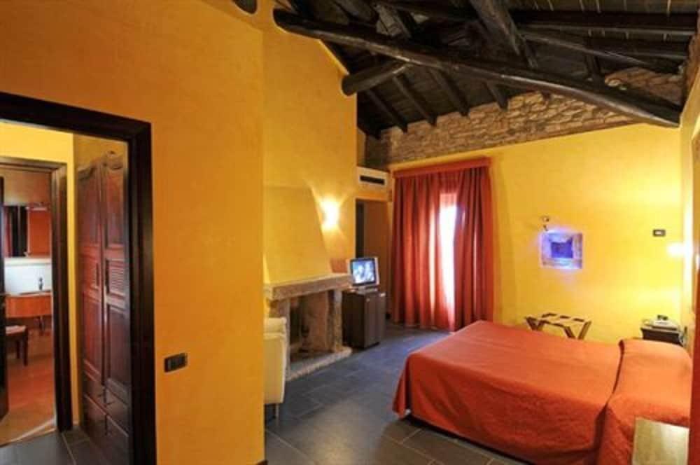 Relais & Castello Di Casiglio 4* Erba
