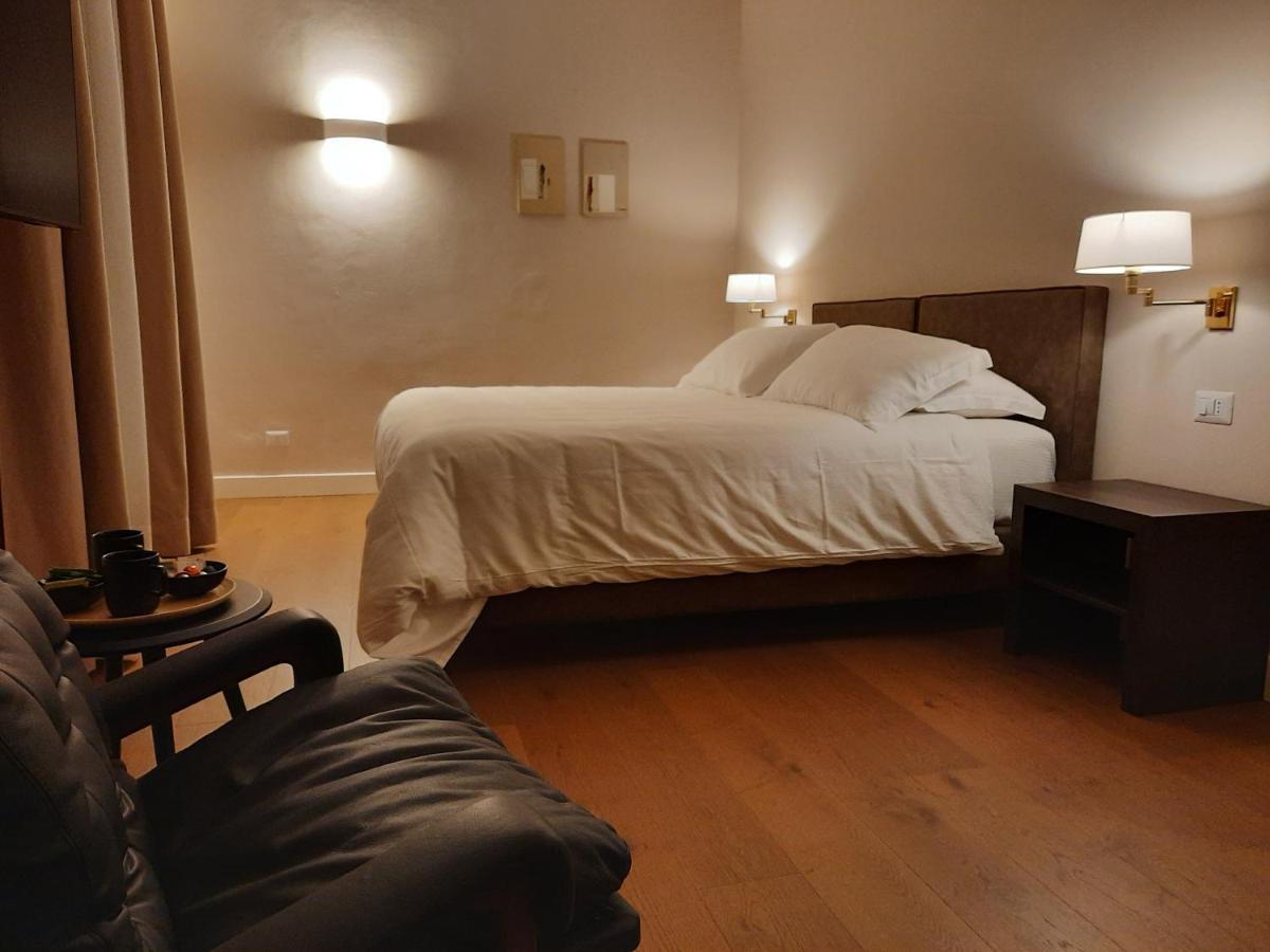 Santagata Guest house Como