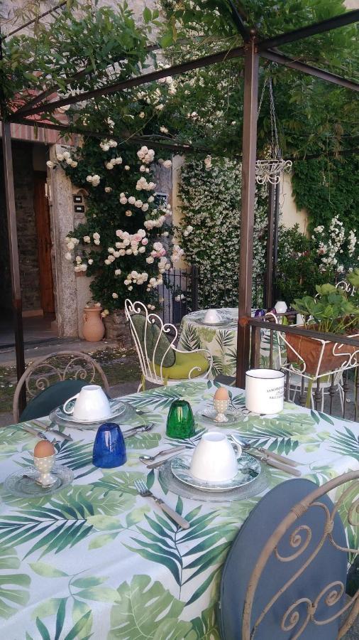 Papillon Bed & Breakfast *