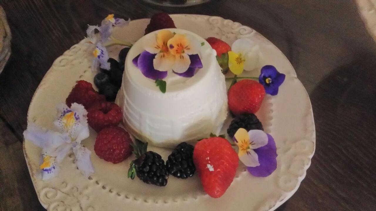 Papillon Bed & Breakfast Perledo
