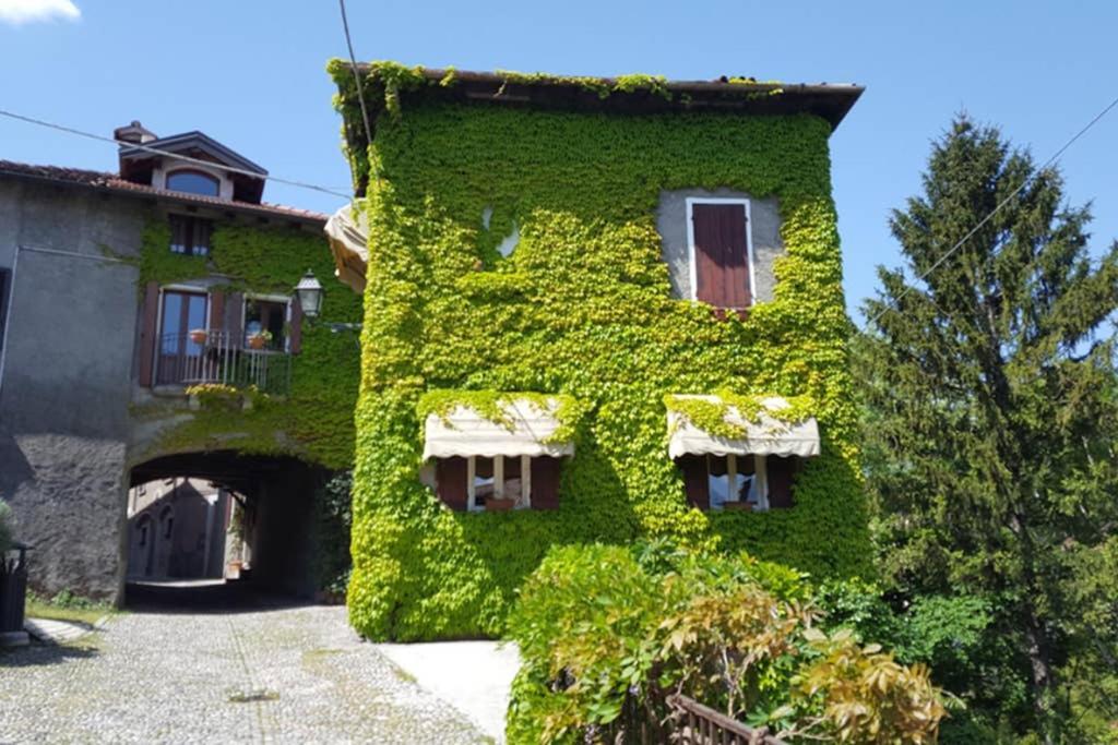 The Ivy House In The Castle * Menaggio