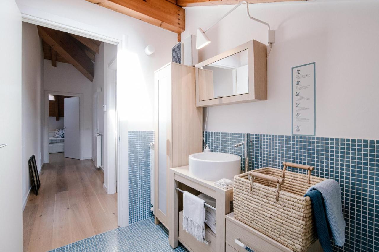 Modern Luxury Attic - Bymyhomeincomo Apartment Como